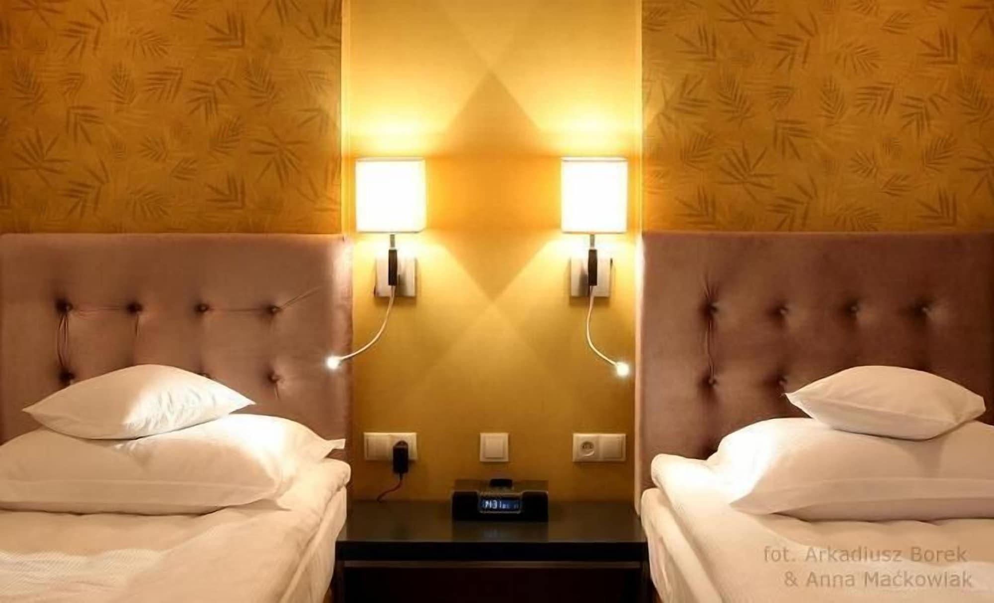Hotel Unicus Old Town - Destigo